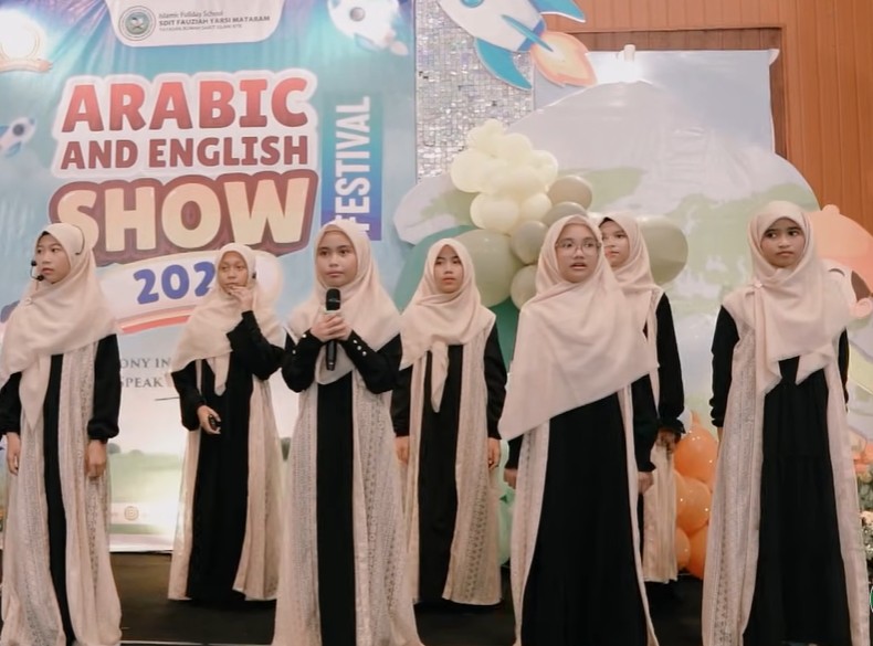 Arabic and English Show